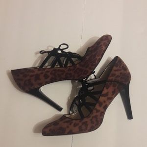 Nine West/ Cheetah Print/ Lace Up/ Pumps